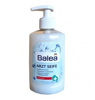 Купить Жидкое антибактериальное крем-мыло для рук Balea Flüssigseife Arztseife с дозатором (медицинское), 300 мл - с доставкой по Украине